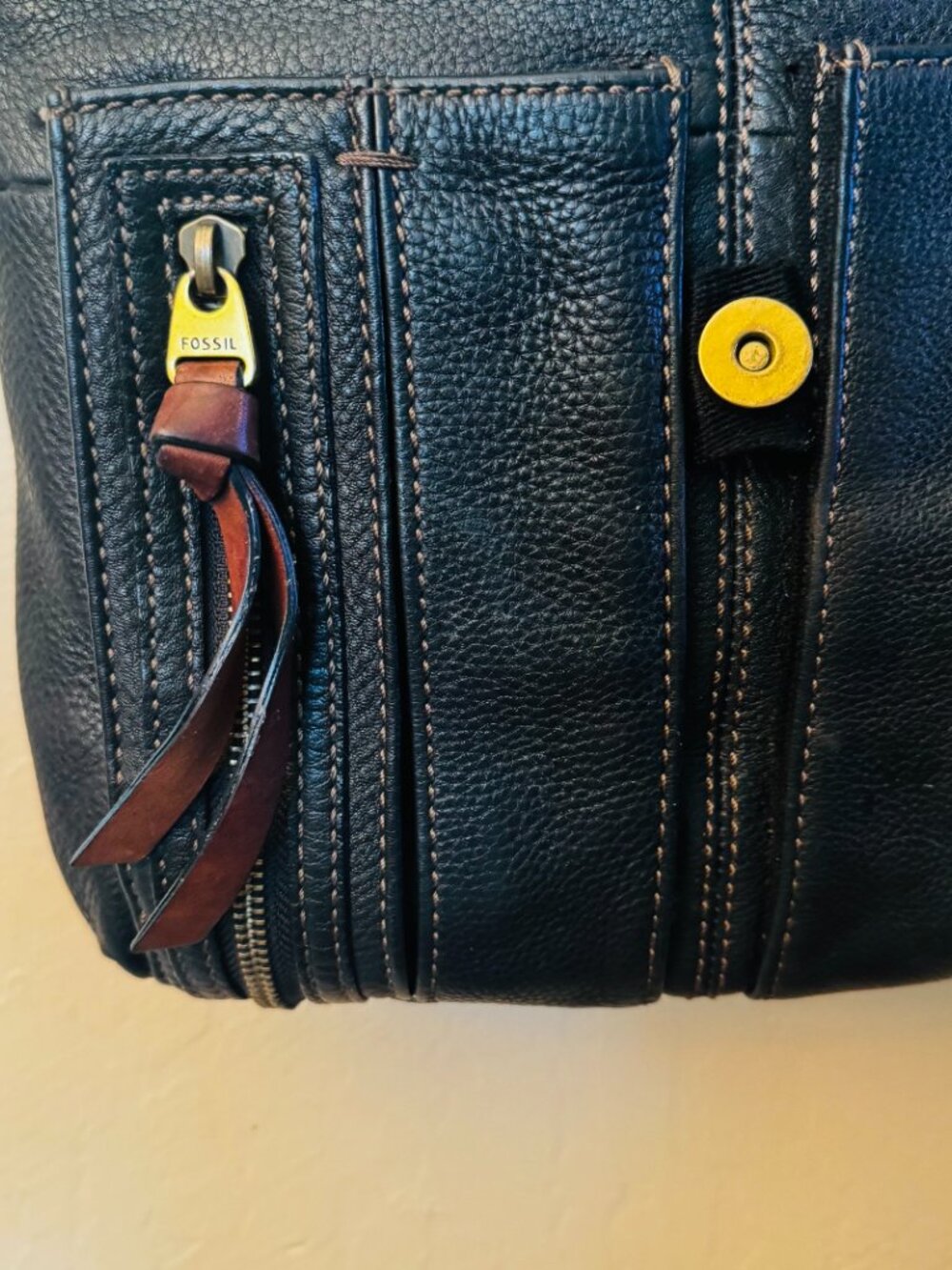 Fossil Morgan Traveler Black Soft Pebble Leather Organizer Crossbody Bag READ - Picture 4 of 15